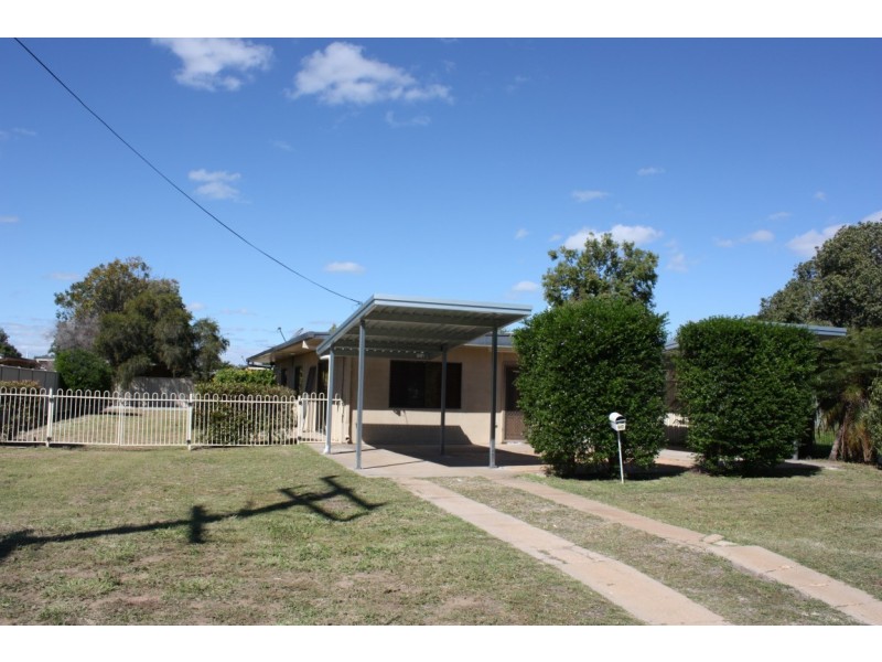 90 Anakie Street, Emerald QLD 4720