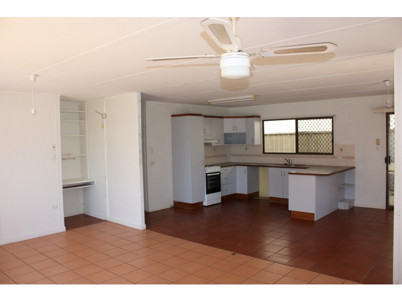 90 Anakie Street, Emerald QLD 4720