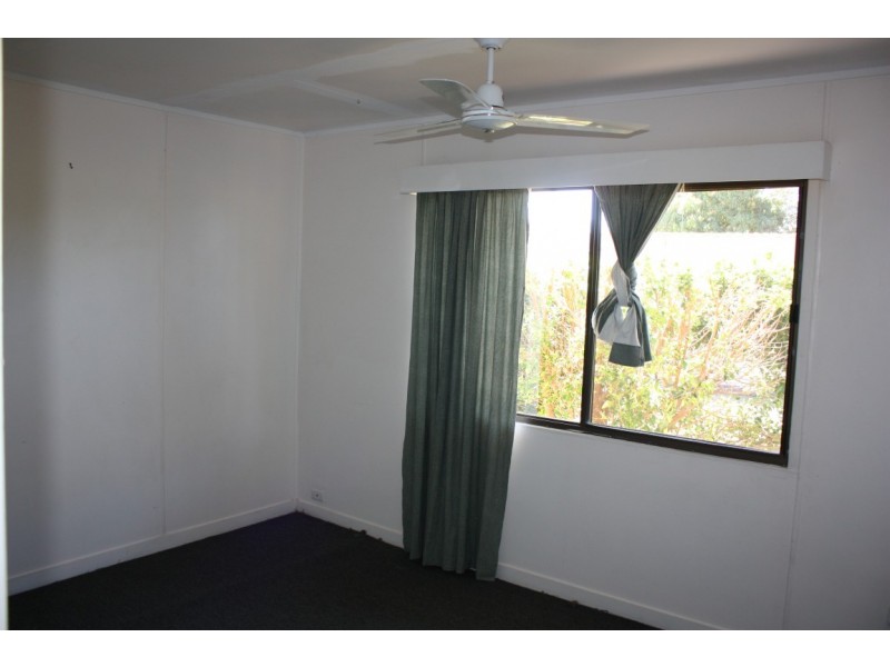 90 Anakie Street, Emerald QLD 4720