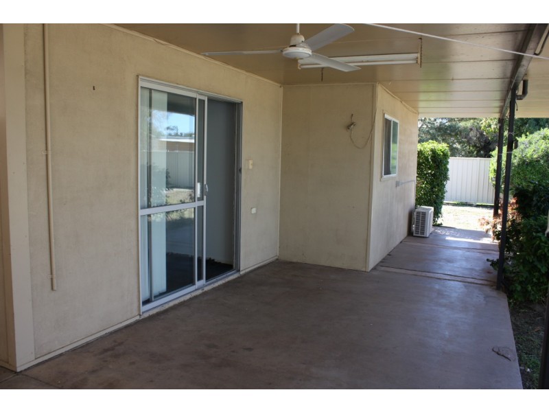 90 Anakie Street, Emerald QLD 4720