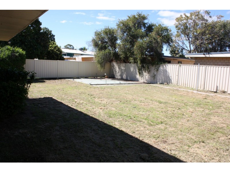 90 Anakie Street, Emerald QLD 4720