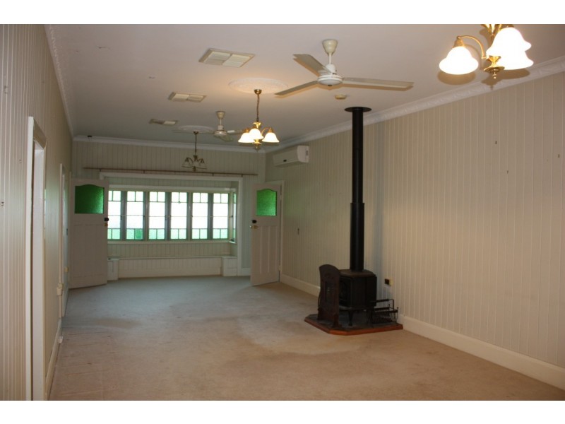 1 Egan Street, Emerald QLD 4720