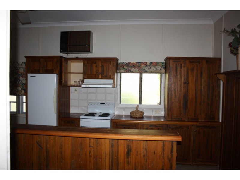 1 Egan Street, Emerald QLD 4720