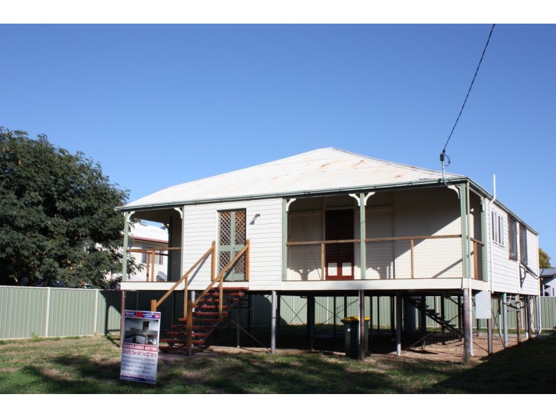 67 Ruby Street, Emerald QLD 4720