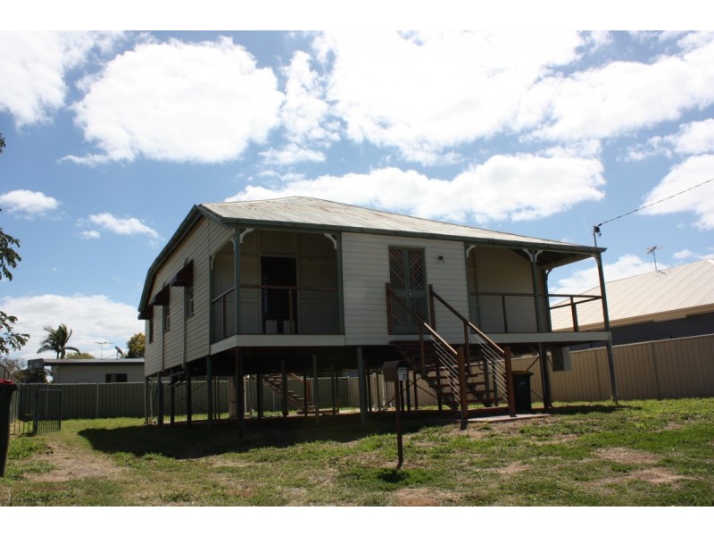 67 Ruby Street, Emerald QLD 4720