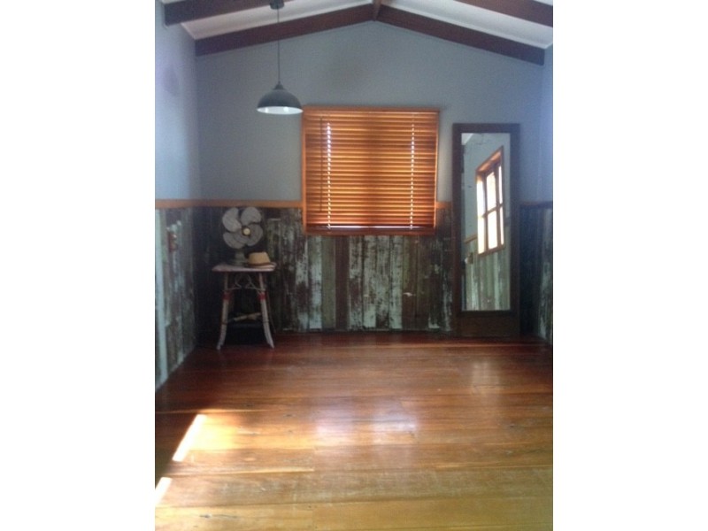 45 Sunrise Road, Sapphire QLD 4702