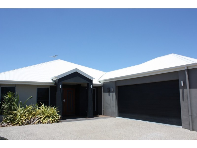 2/17 Morgan Place, Emerald QLD 4720