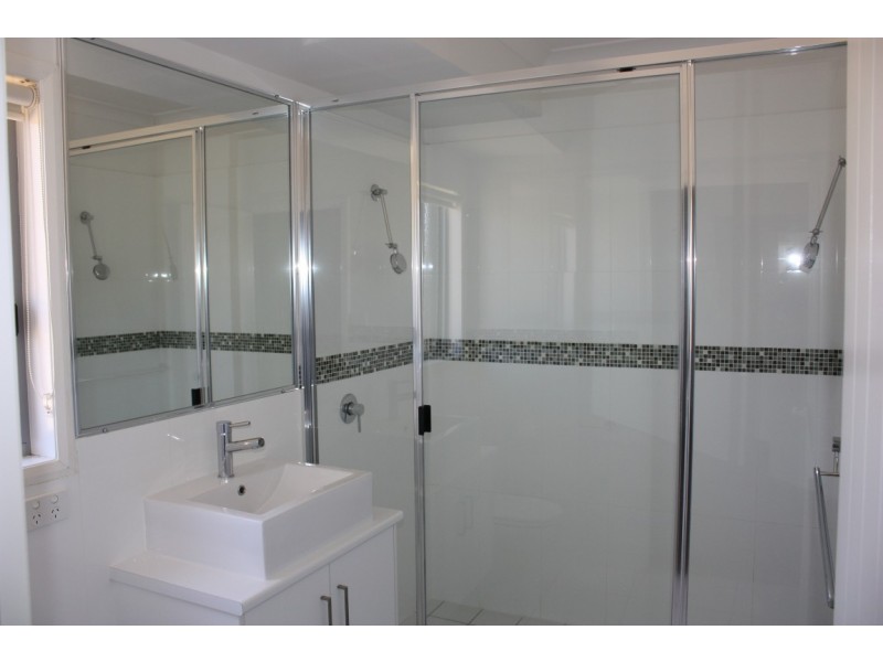 2/17 Morgan Place, Emerald QLD 4720