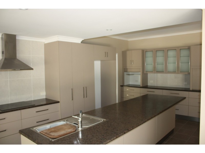 Emerald QLD 4720