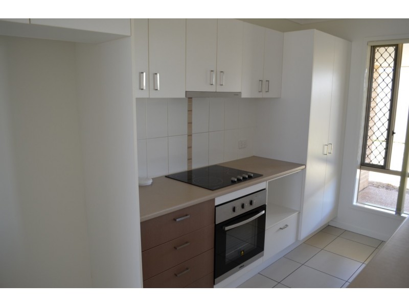13 Windemere Street, Emerald QLD 4720