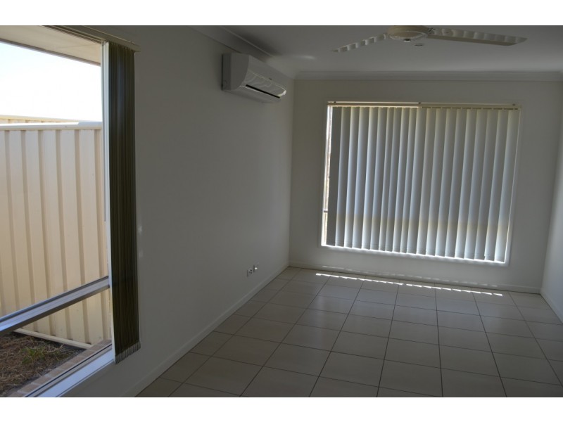 13 Windemere Street, Emerald QLD 4720