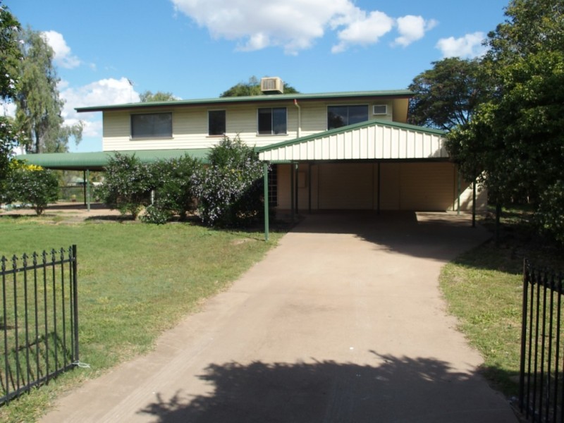 34 Braeside Road, Emerald QLD 4720