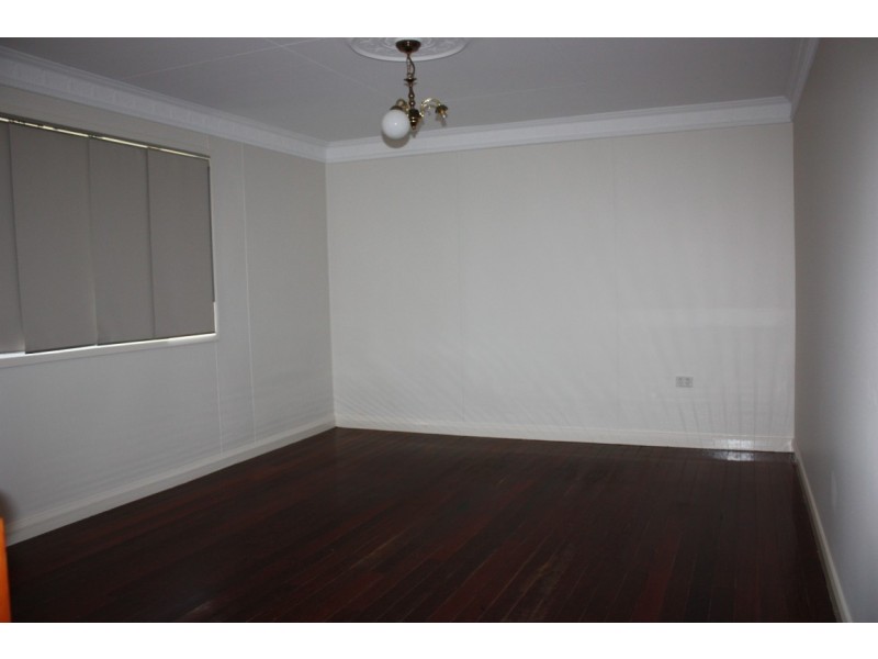34 Braeside Road, Emerald QLD 4720
