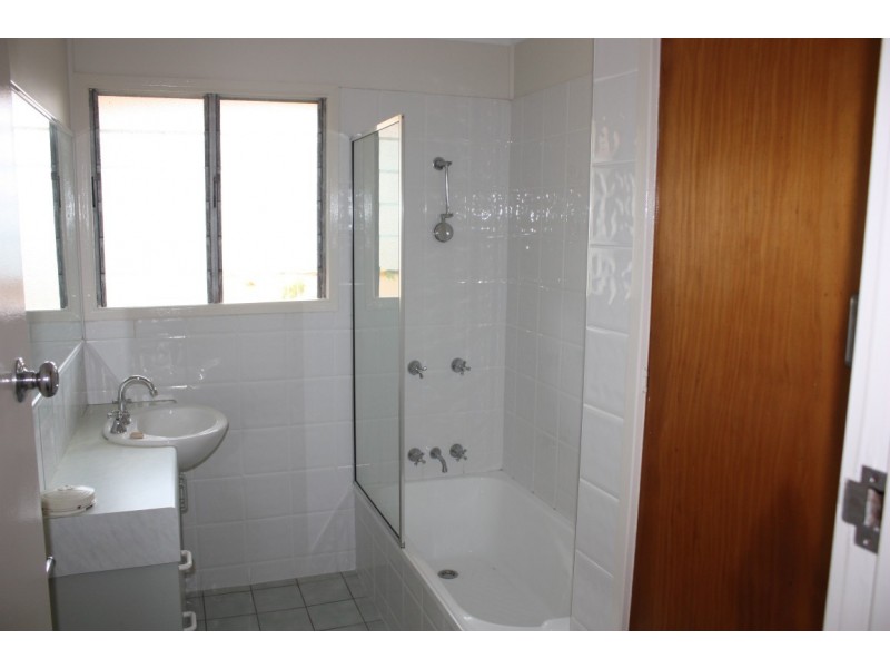34 Braeside Road, Emerald QLD 4720