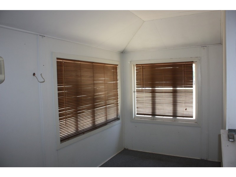 6 Rodeo Drive, Emerald QLD 4720