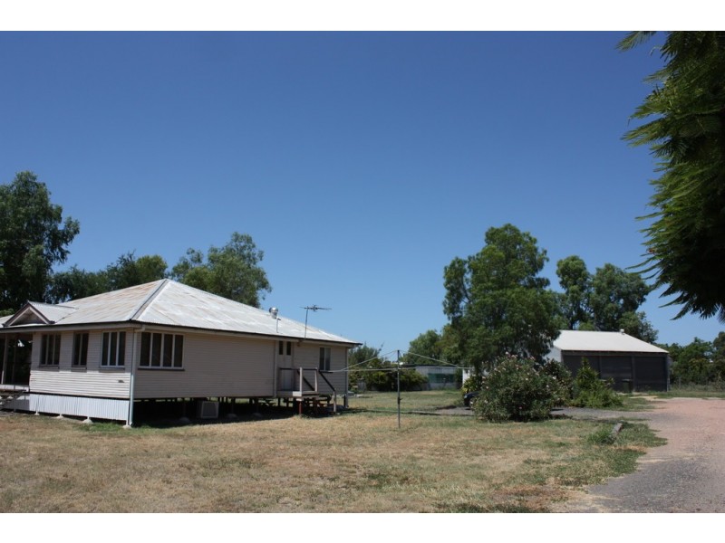 6 Rodeo Drive, Emerald QLD 4720