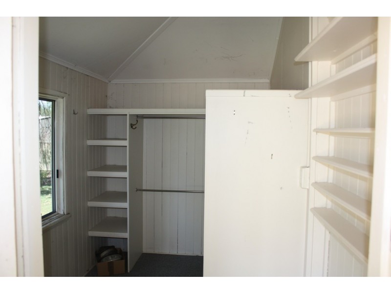 6 Rodeo Drive, Emerald QLD 4720