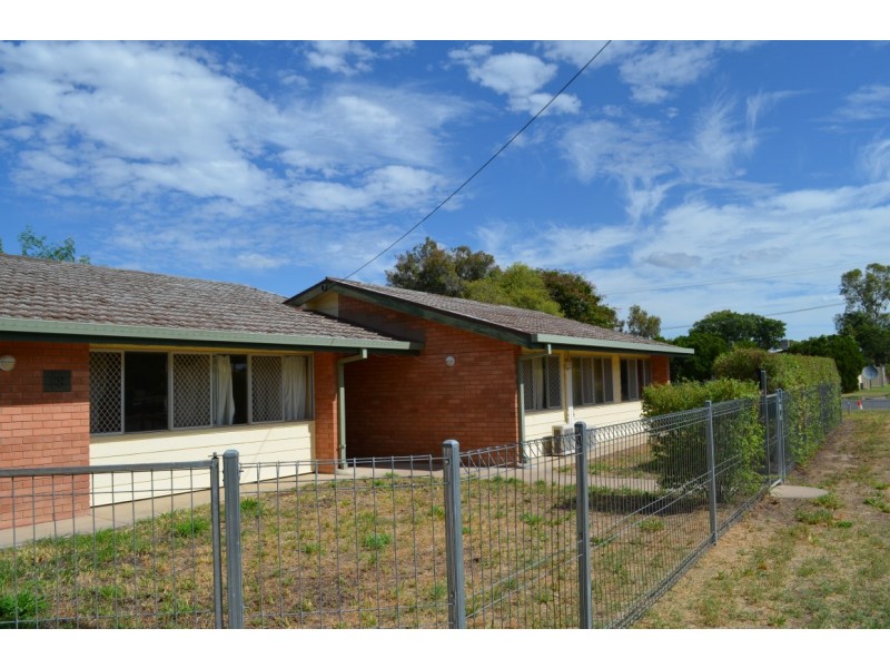 88 Anakie Street, Emerald QLD 4720