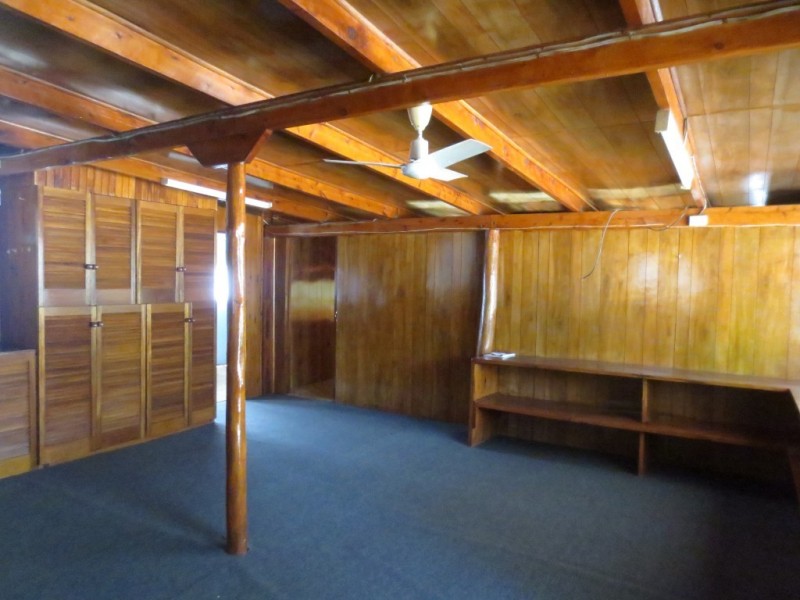 32 Lorikeet Avenue, Sapphire QLD 4702