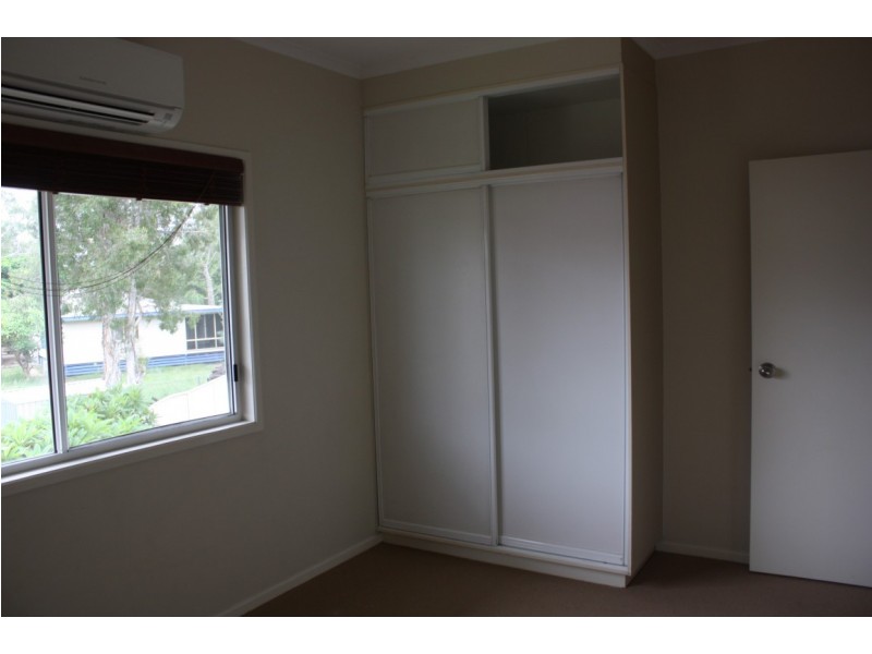 5 Thomas Place, Emerald QLD 4720