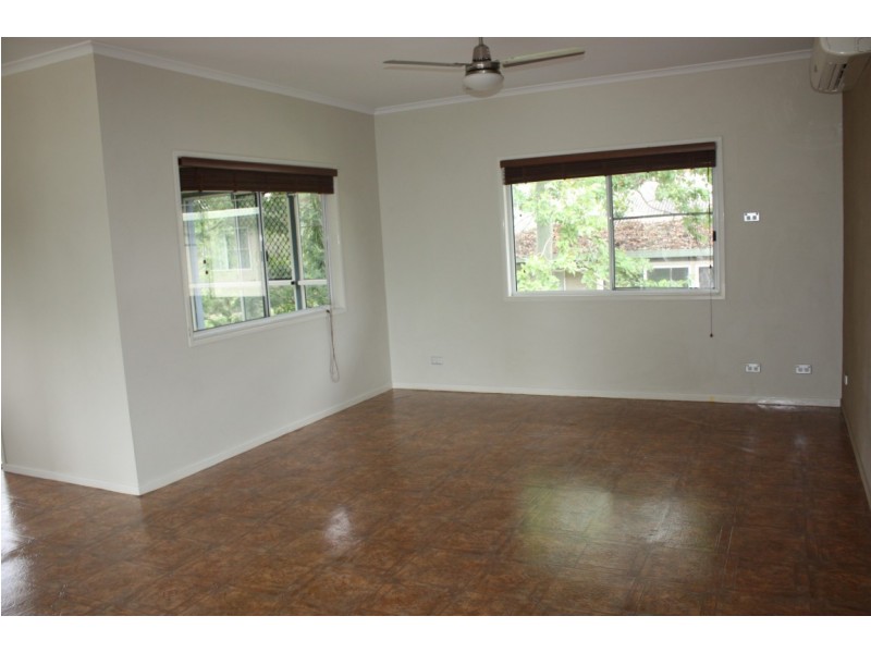 5 Thomas Place, Emerald QLD 4720