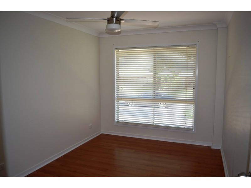 7 Crozier Crescent, Emerald QLD 4720