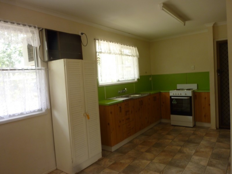 10 Copland Street, Emerald QLD 4720