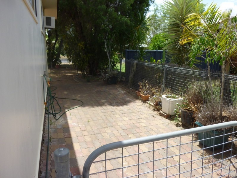 10 Copland Street, Emerald QLD 4720