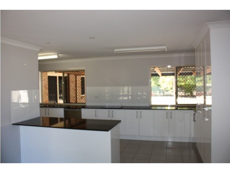 22 Kidd Street, Emerald QLD 4720