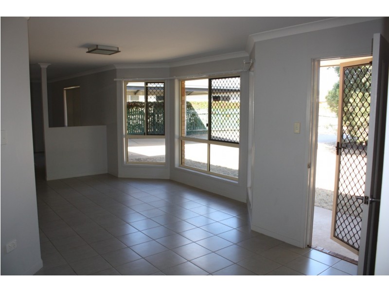 22 Kidd Street, Emerald QLD 4720