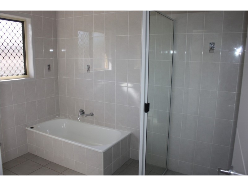 22 Kidd Street, Emerald QLD 4720