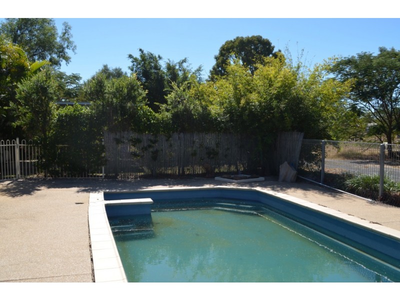 10 Silica Road, Emerald QLD 4720