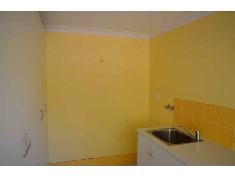 10 Silica Road, Emerald QLD 4720