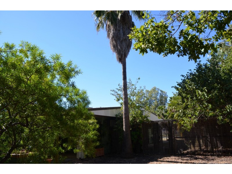 10 Silica Road, Emerald QLD 4720