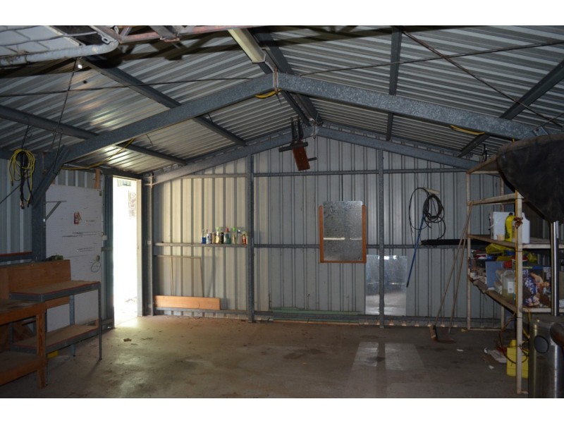 10 Silica Road, Emerald QLD 4720