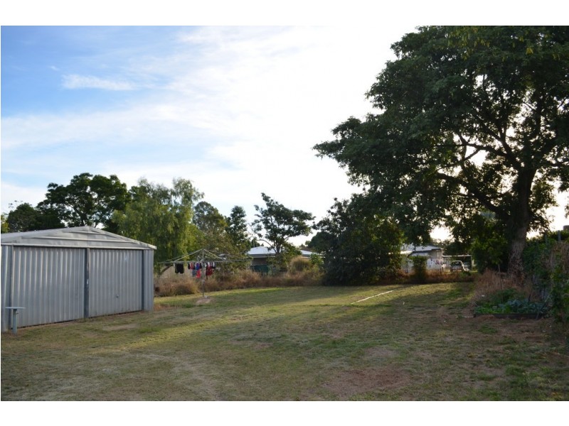 103 Ruby Street, Emerald QLD 4720