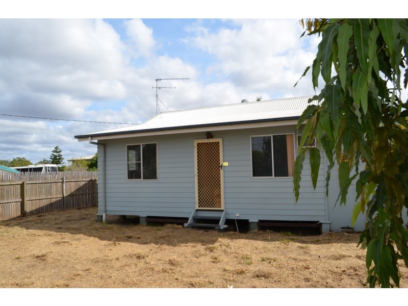 21 Brooks Street, Emerald QLD 4720