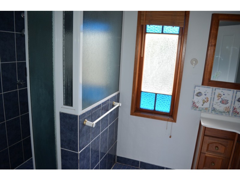 21 Brooks Street, Emerald QLD 4720