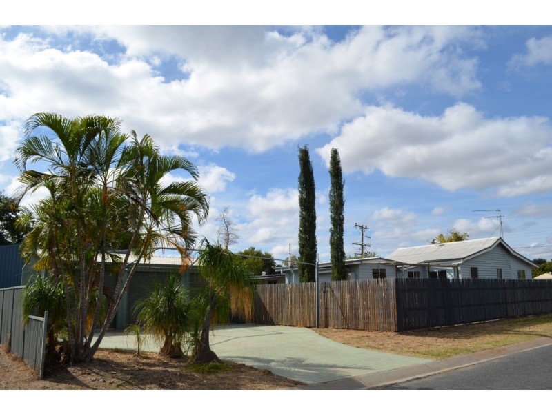 21 Brooks Street, Emerald QLD 4720