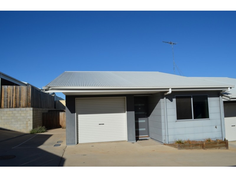 23/8 Hillcrest Street, Emerald QLD 4720