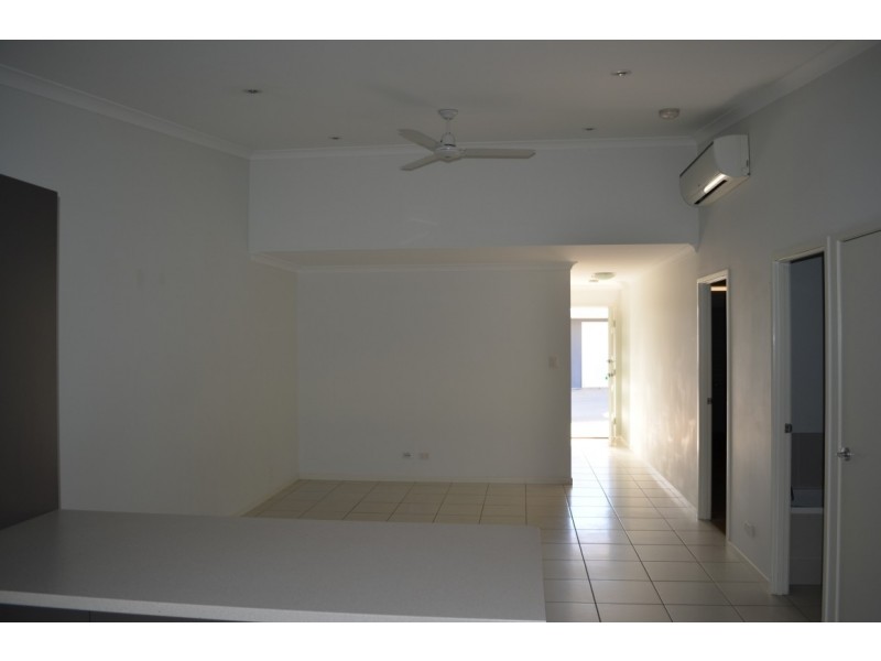 23/8 Hillcrest Street, Emerald QLD 4720