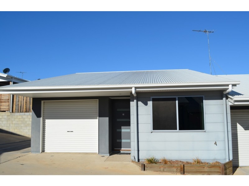 23/8 Hillcrest Street, Emerald QLD 4720