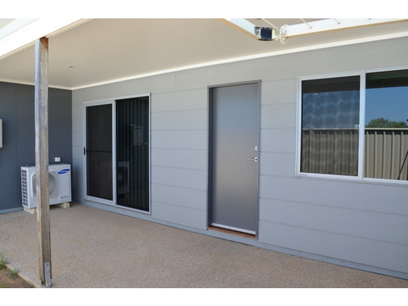 18/8 Hillcrest Street, Emerald QLD 4720