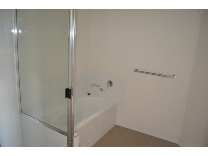 1/4 Eagle Street, Emerald QLD 4720