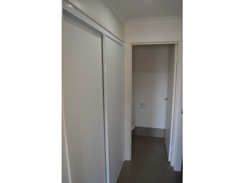 1/4 Eagle Street, Emerald QLD 4720