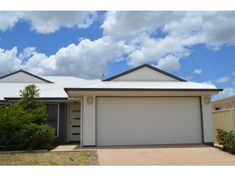 2/4 Eagle Street, Emerald QLD 4720