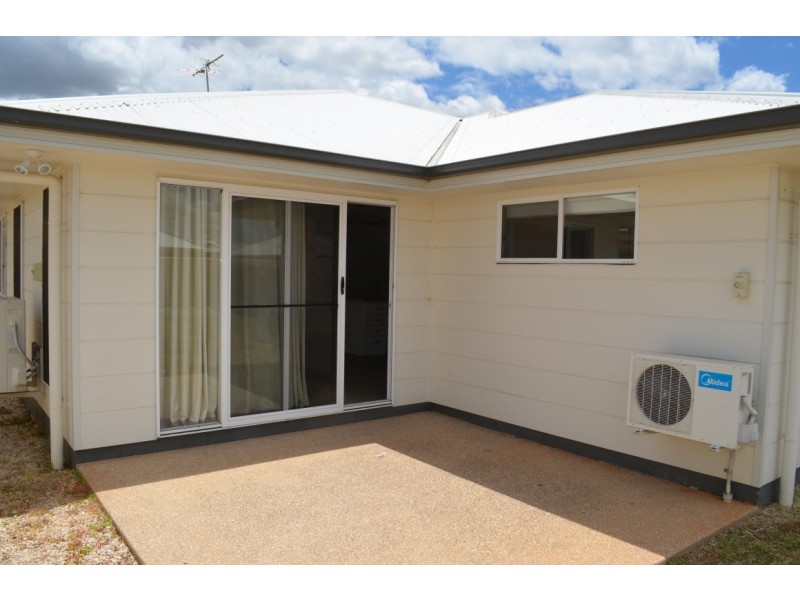 2/4 Eagle Street, Emerald QLD 4720