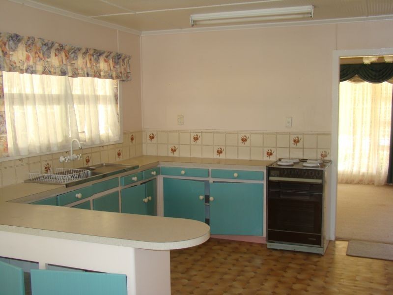 5 Theresa Street, Emerald QLD 4720