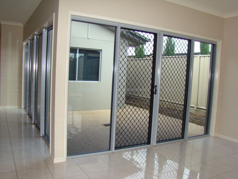 13a Mooney Crescent, Emerald QLD 4720