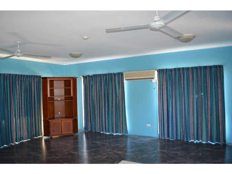 8 Moran Street, Capella QLD 4723